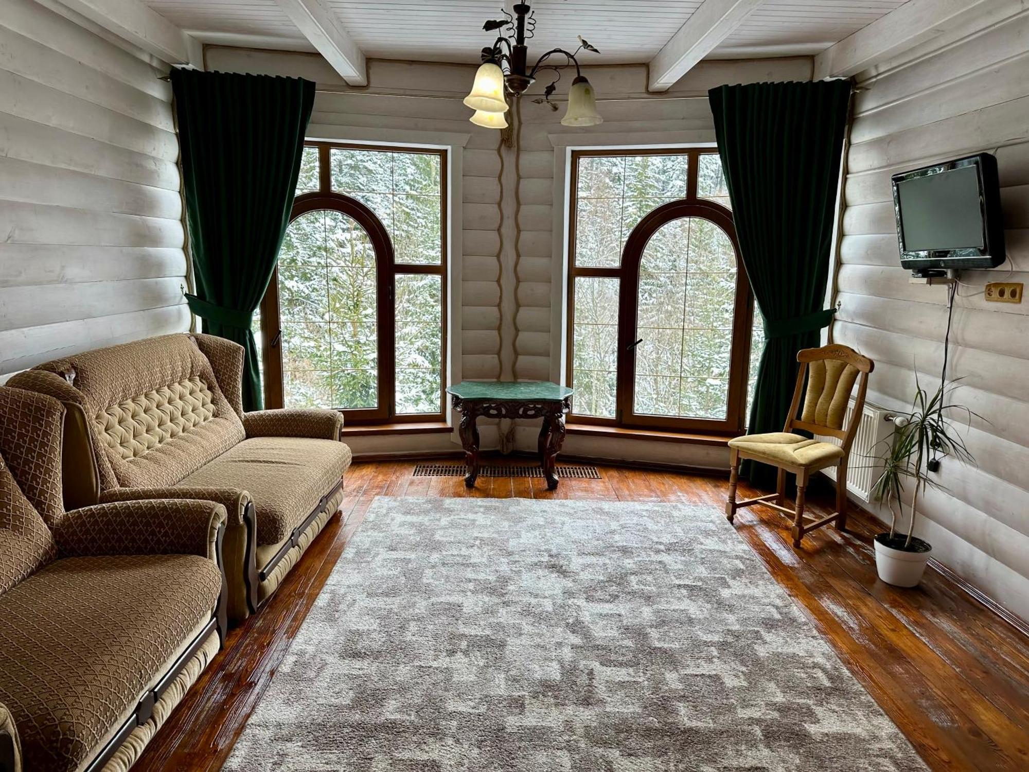 Hotel Dykyi Med Tatariv Exteriör bild
